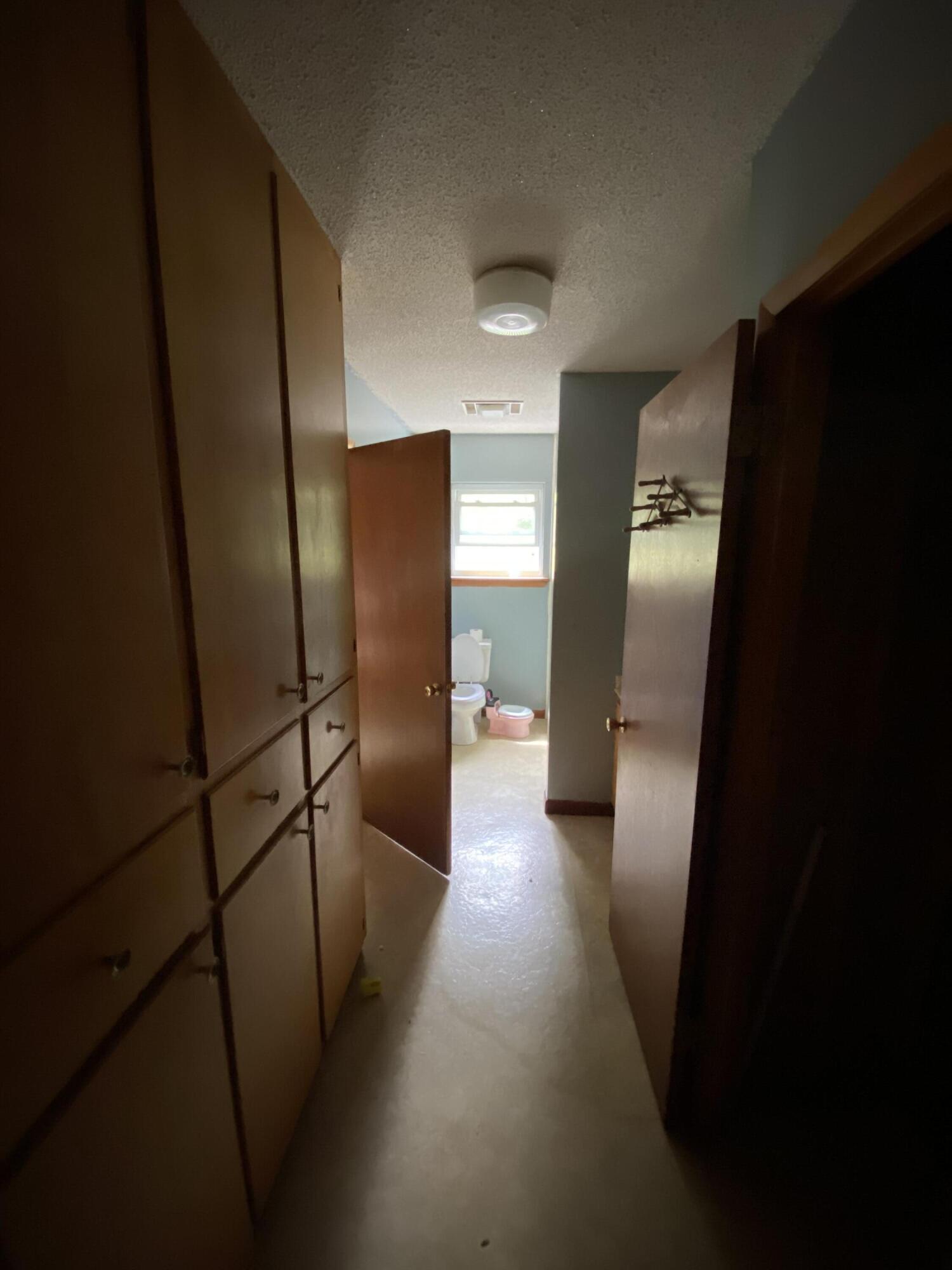 361 Marble Top Road Chickamauga, GA 30707 - Photo 15 of 22 Hall Bath