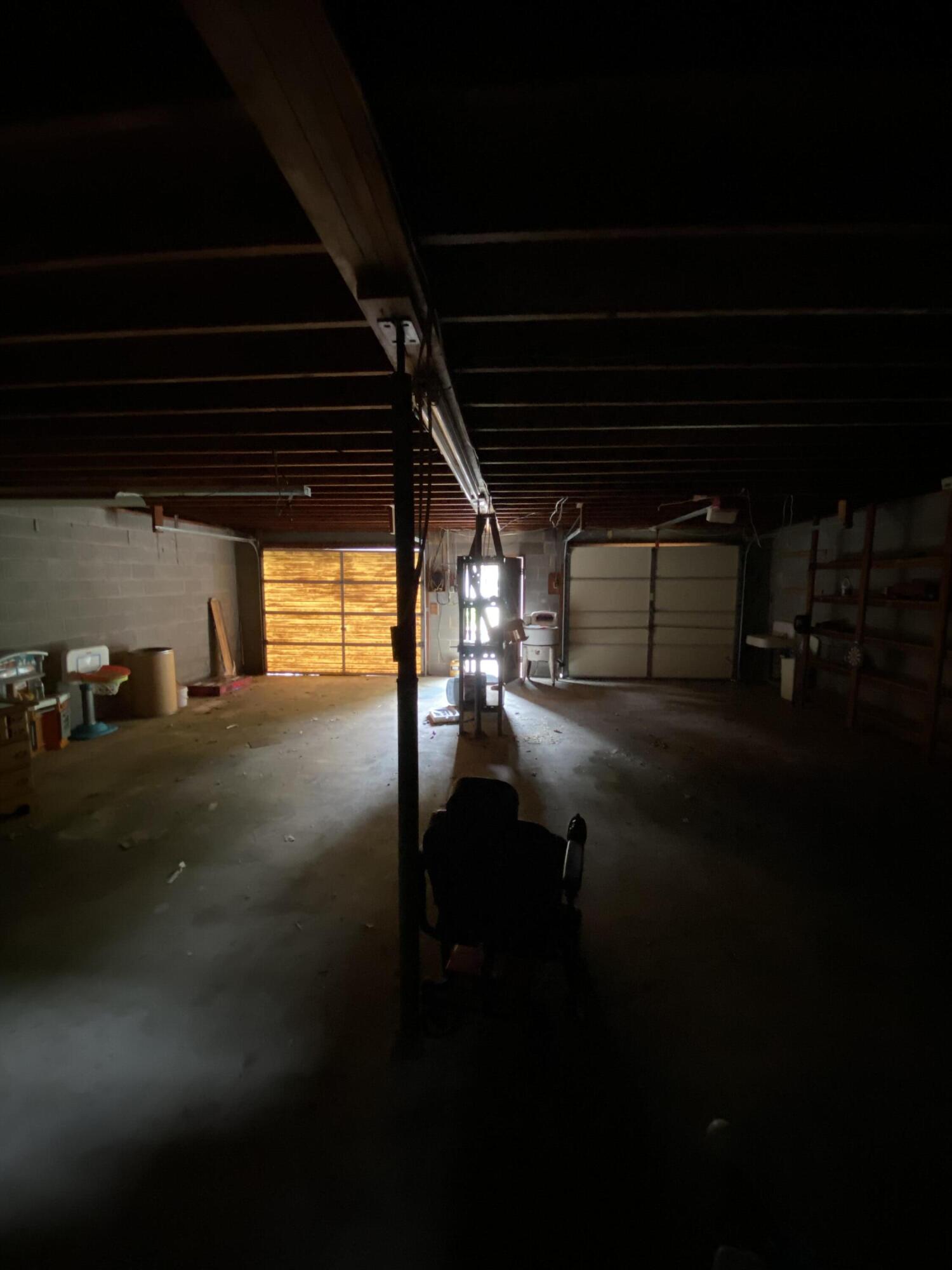 361 Marble Top Road Chickamauga, GA 30707 - Photo 20 of 22 Garage