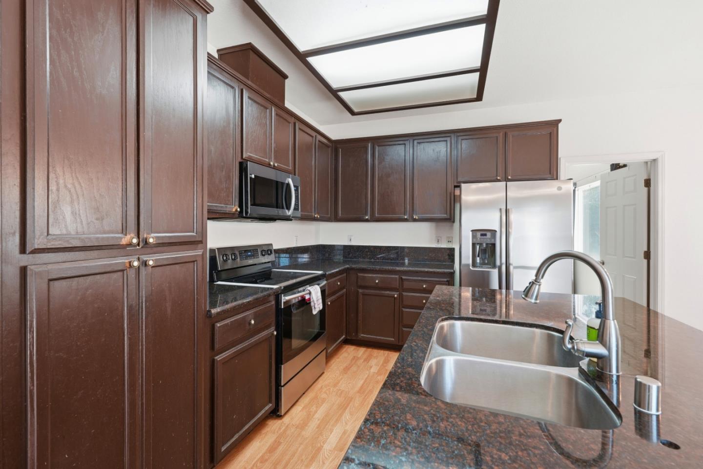 3712 Bold Ruler Court Modesto, CA 95355 - Photo 12 of 43
