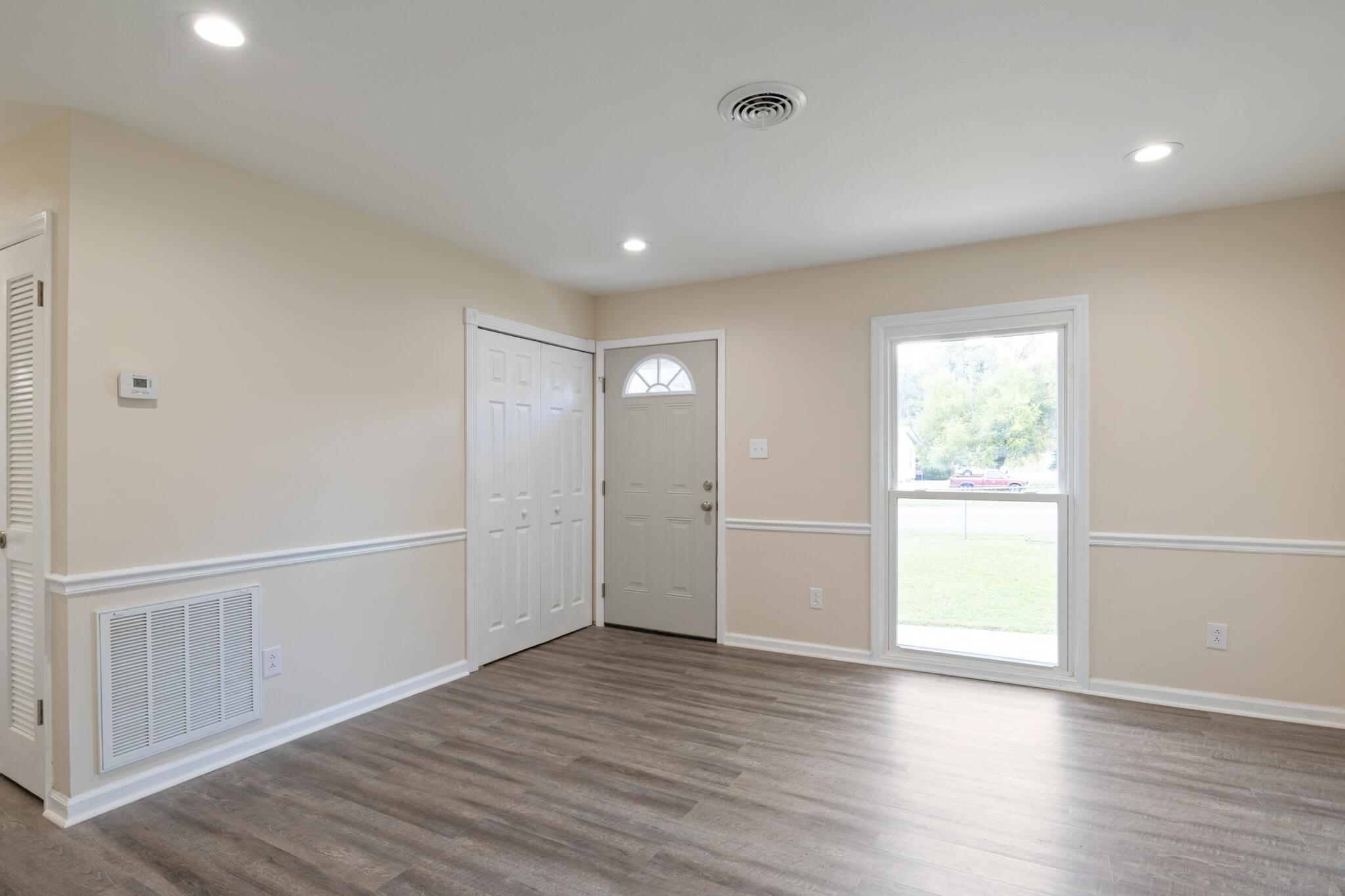 148 Springdale Road Bristol, TN 37620 - Photo 7 of 34 07