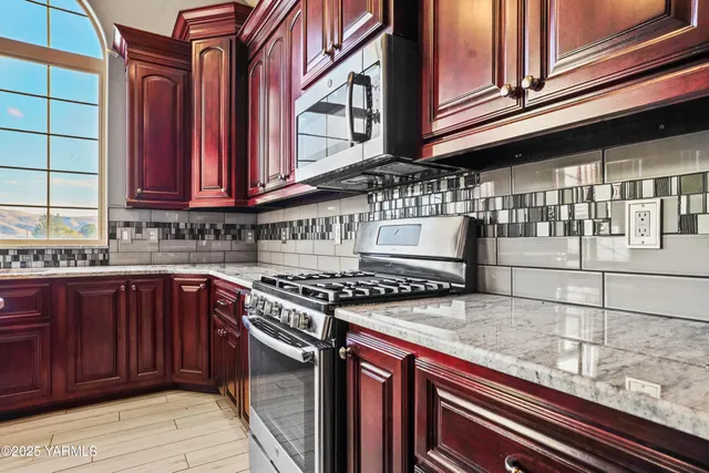 a view of a storage & utility room