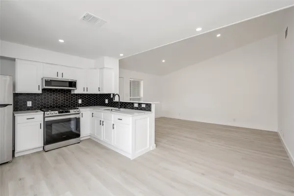 $399,999 | 9616 Point Vista Place, Austin, TX 78753