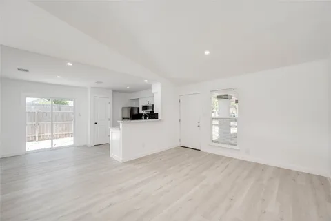 $399,999 | 9616 Point Vista Place, Austin, TX 78753