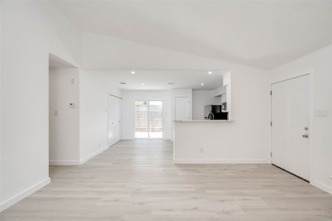 9616 Point Vista Place Austin, TX 78753 - Photo 3 of 40