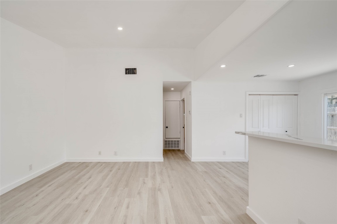 9616 Point Vista Place Austin, TX 78753 - Photo 7 of 40