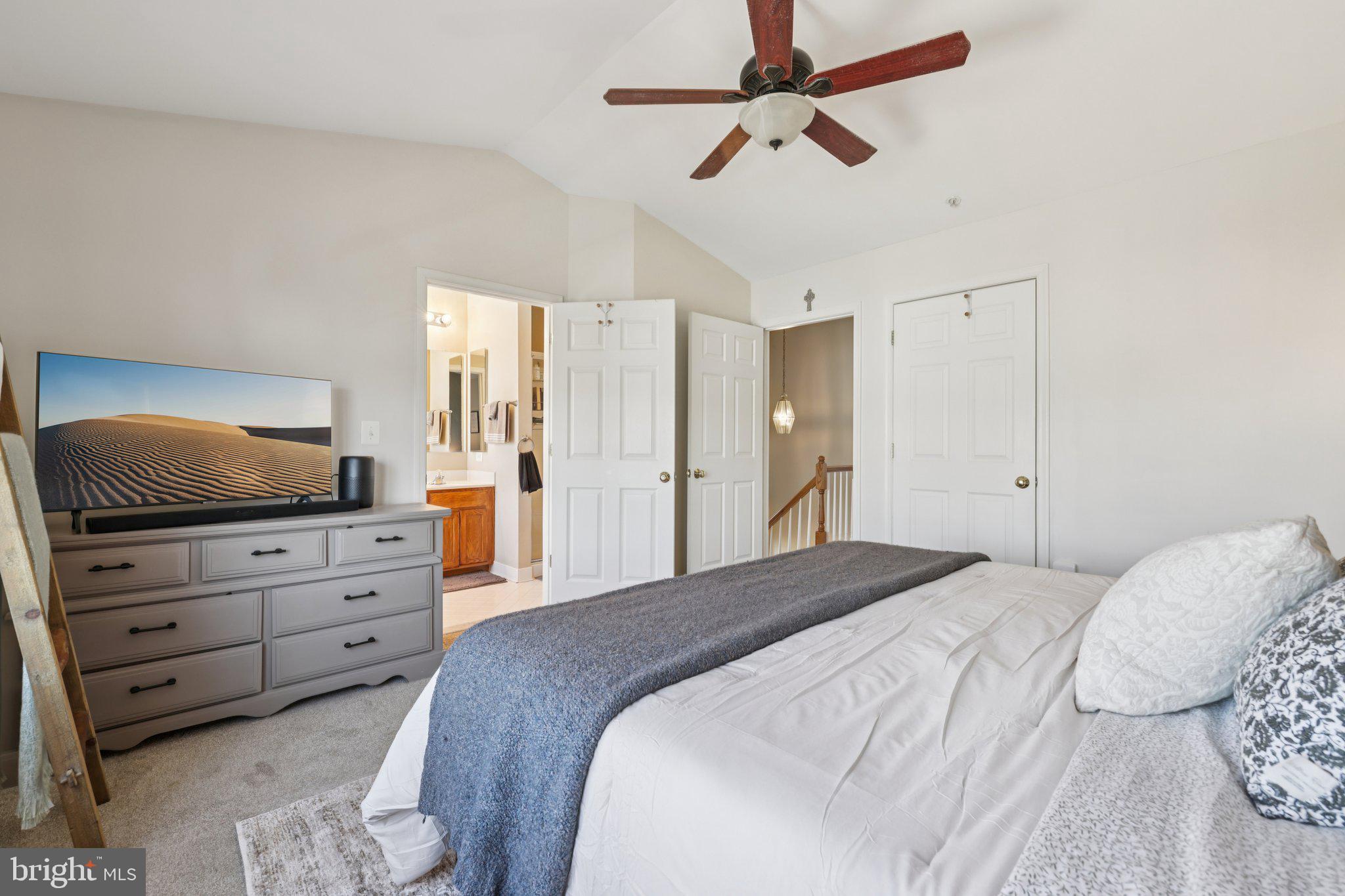 810 Mericrest Way Odenton, MD 21113 - Photo 22 of 37 Upper Level Primary Bedroom