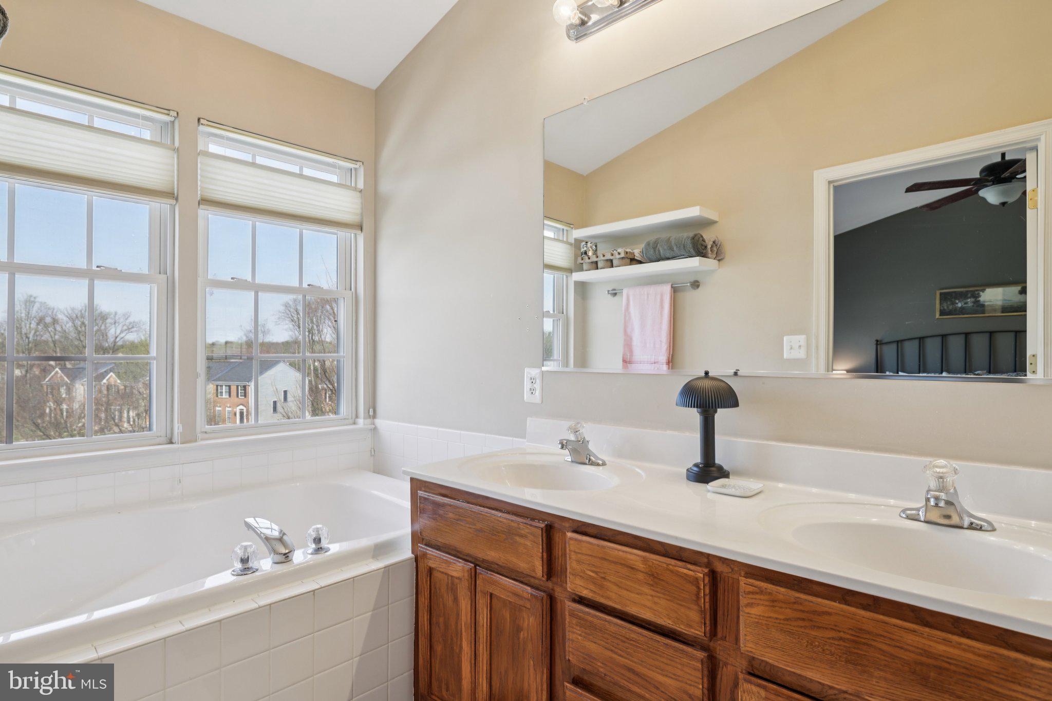 810 Mericrest Way Odenton, MD 21113 - Photo 24 of 37 Upper Level Primary Bathroom