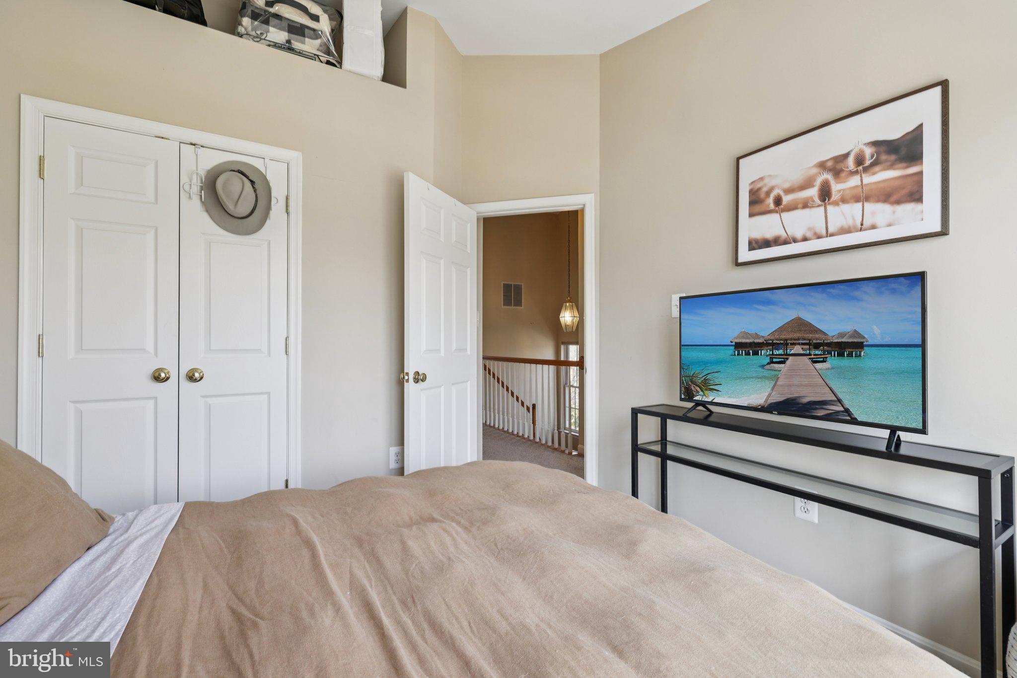 810 Mericrest Way Odenton, MD 21113 - Photo 27 of 37 Upper Level Primary Bedroom #2