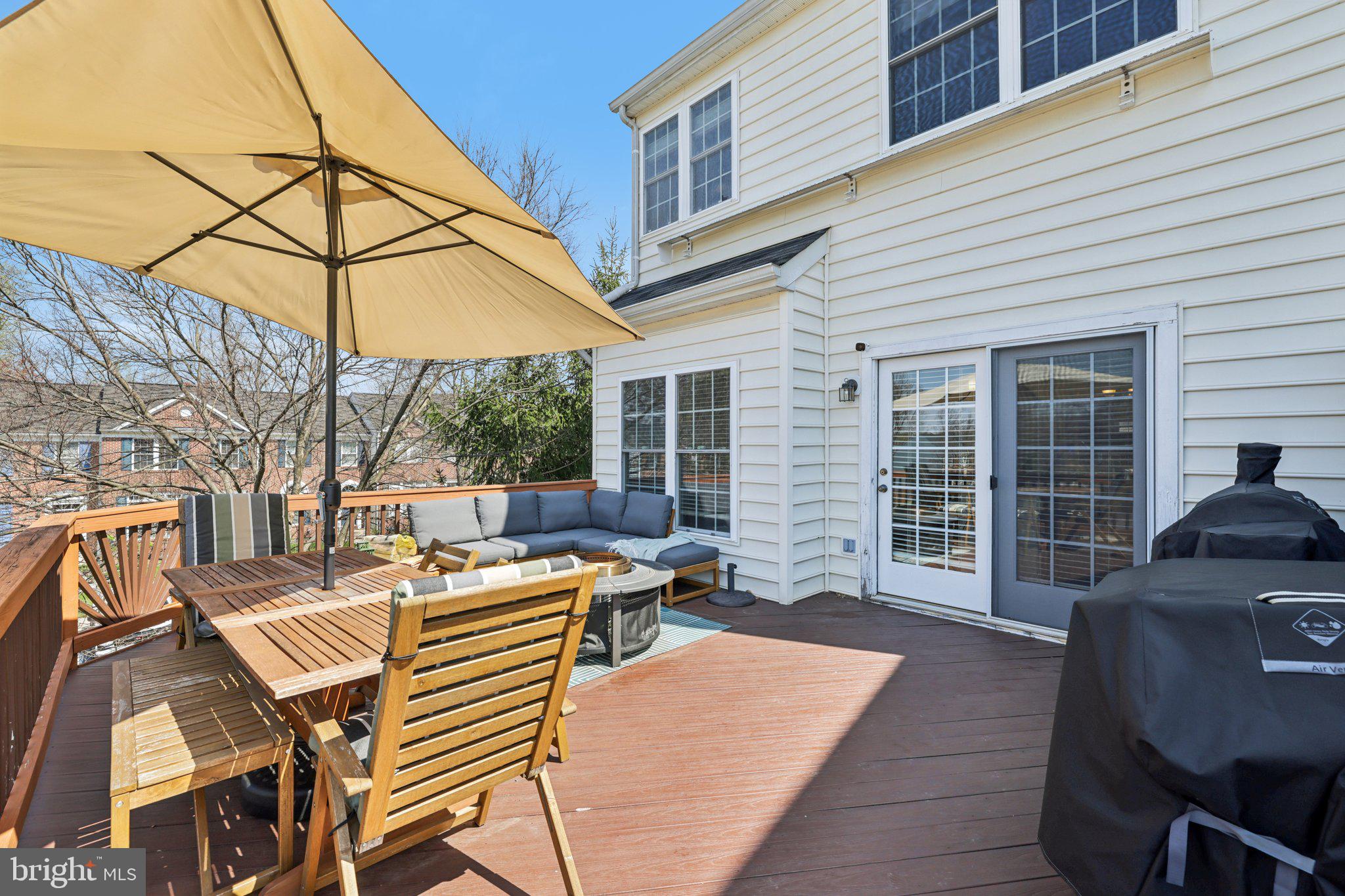 810 Mericrest Way Odenton, MD 21113 - Photo 32 of 37 Large Trex Deck off Main Floor