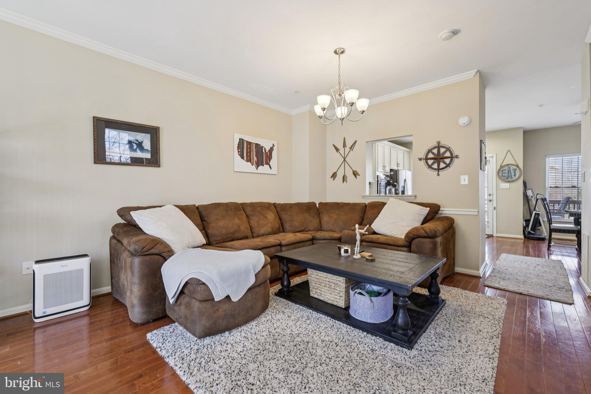 810 Mericrest Way Odenton, MD 21113 - Photo 10 of 37 Main Floor Living Room
