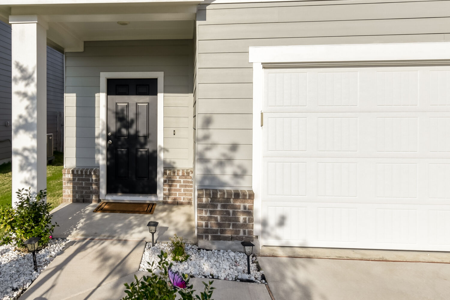 402 Gemsbok Road Hutto, TX 78634 - Photo 2 of 24