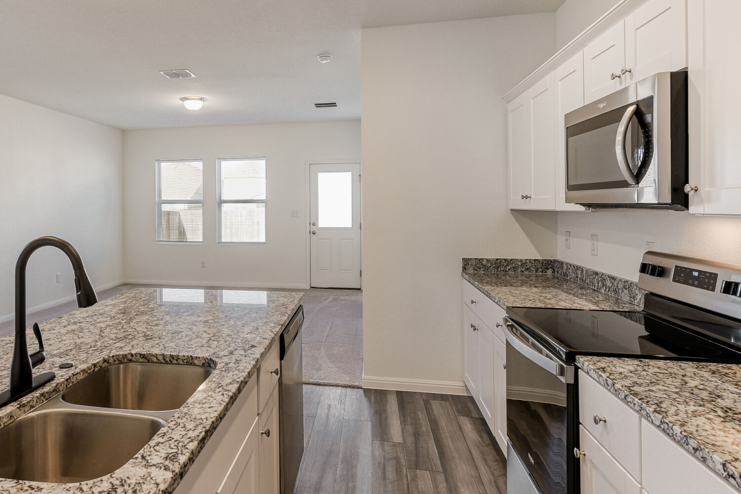 402 Gemsbok Road Hutto, TX 78634 - Photo 7 of 24