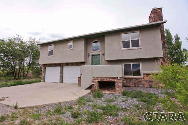 579 29 Road Grand Junction, CO 81501 - Photo 7 of 40 a house view with a outdoor space