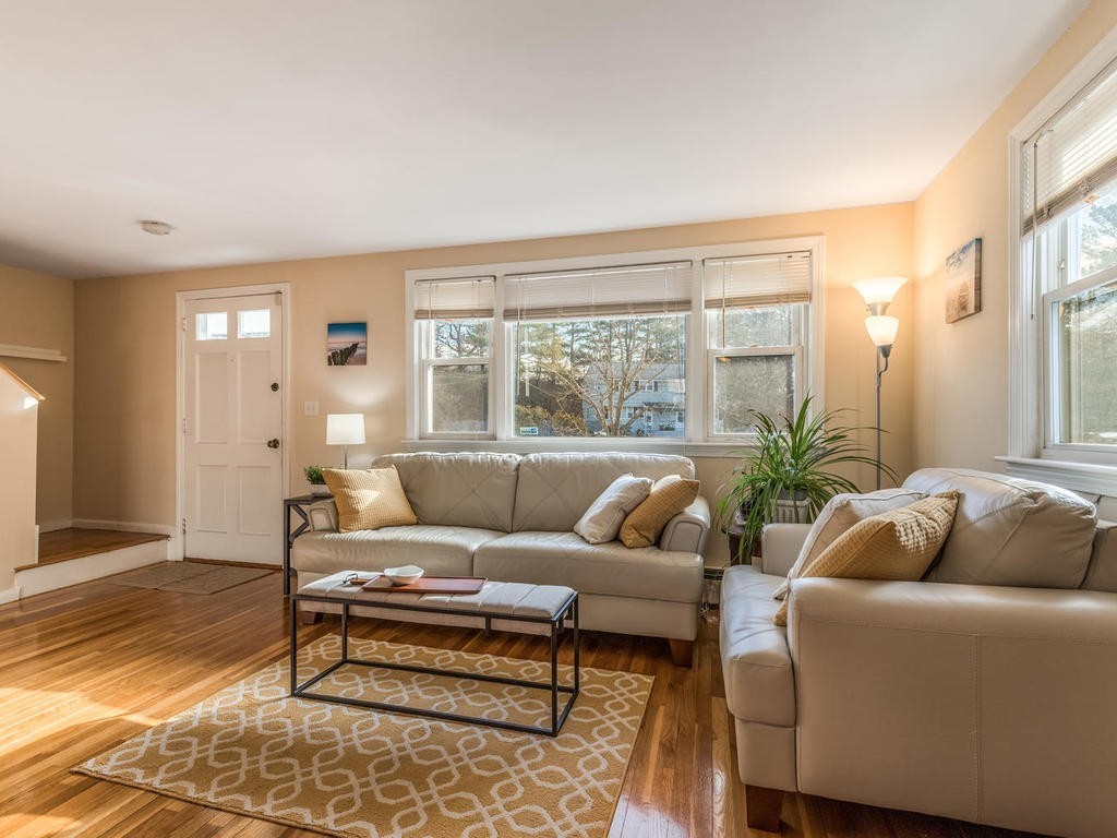 23 Charles Road, Unit 23 Winchester, MA 01890 - Photo 6 of 29 Gallery Image 6