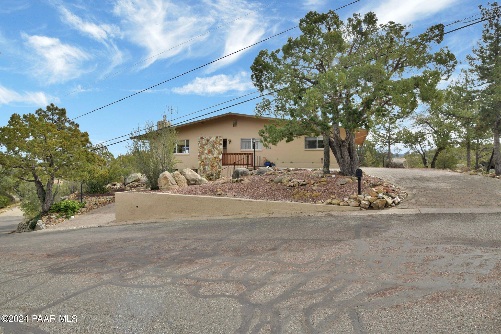 2033 Forest Hills Road Prescott, AZ 86303 - Photo 1 of 44 Front of home