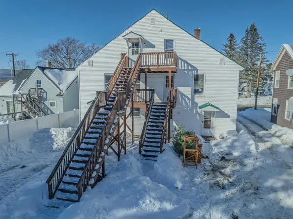 $379,900 | 23-25 Bunker Hill Street, Lancaster, NH 03584