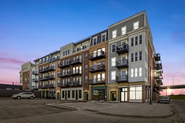 $1,895 | 348 River Street, Unit 3204, Lemont, IL 60439