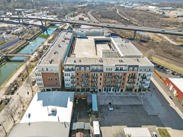 $1,895 | 348 River Street, Unit 3204, Lemont, IL 60439