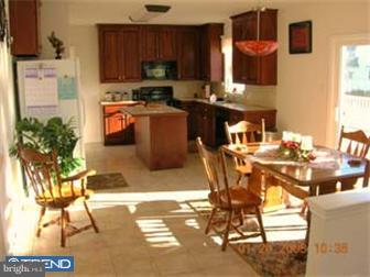 56 Pacific Avenue Sinking Spring, PA 19608 - Photo 5 of 12 Kitchen