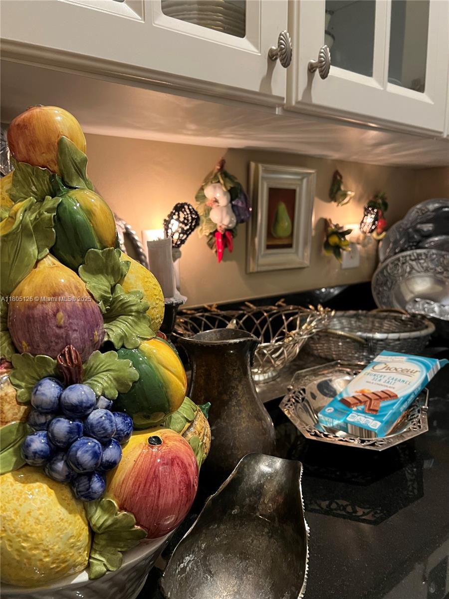 9130 Nugent Trail West Palm Beach, FL 33411 - Photo 8 of 20 a room with bunch of items