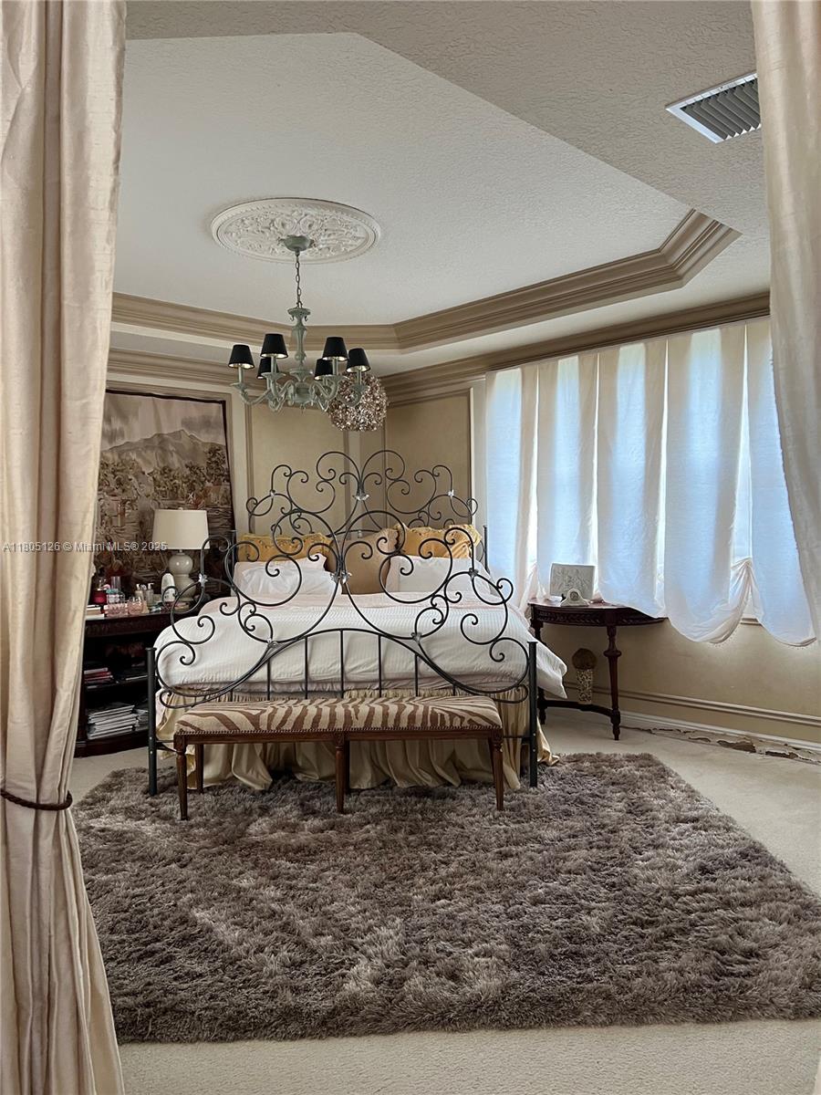 9130 Nugent Trail West Palm Beach, FL 33411 - Photo 10 of 20 a living room with furniture