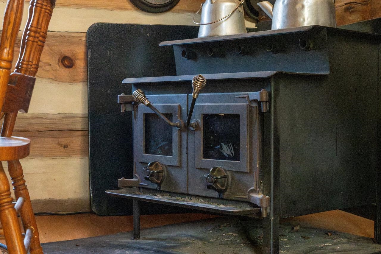 800 Cove Mountain Road Mathias, WV 26812 - Photo 18 of 74 a living room with furniture