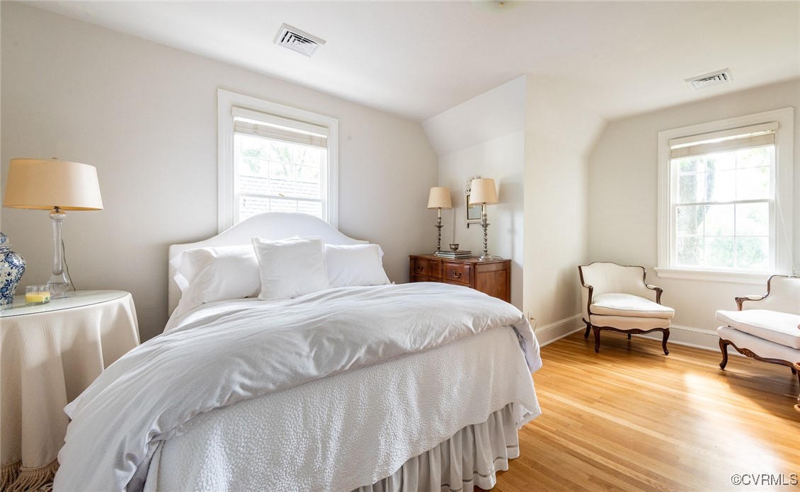 404 Seneca Road Richmond, VA 23226 - Photo 30 of 41 large second floor bedroom with sitting area and W
