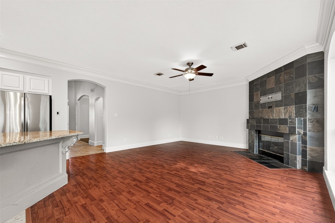 23206 Kobi Park Court Spring, TX 77373 - Photo 13 of 46 Living room.