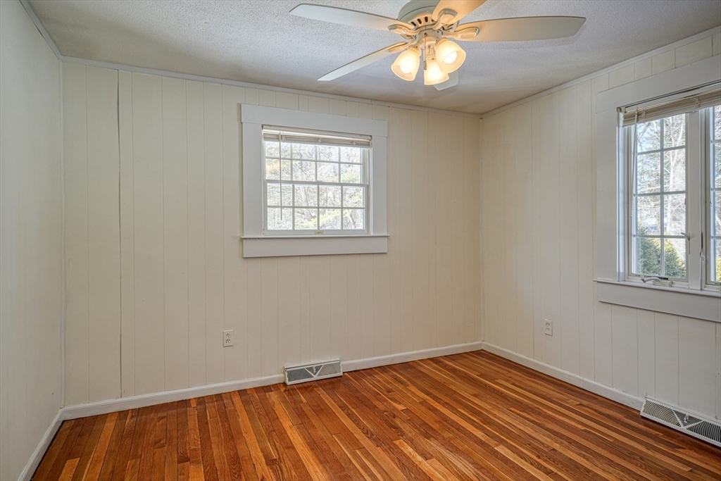 120 County Road Tewksbury, MA 01876 - Photo 9 of 27 Gallery Image 9