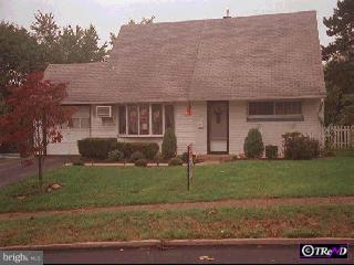 15 Cactus Road Levittown, PA 19057 - Photo 1 of 1
