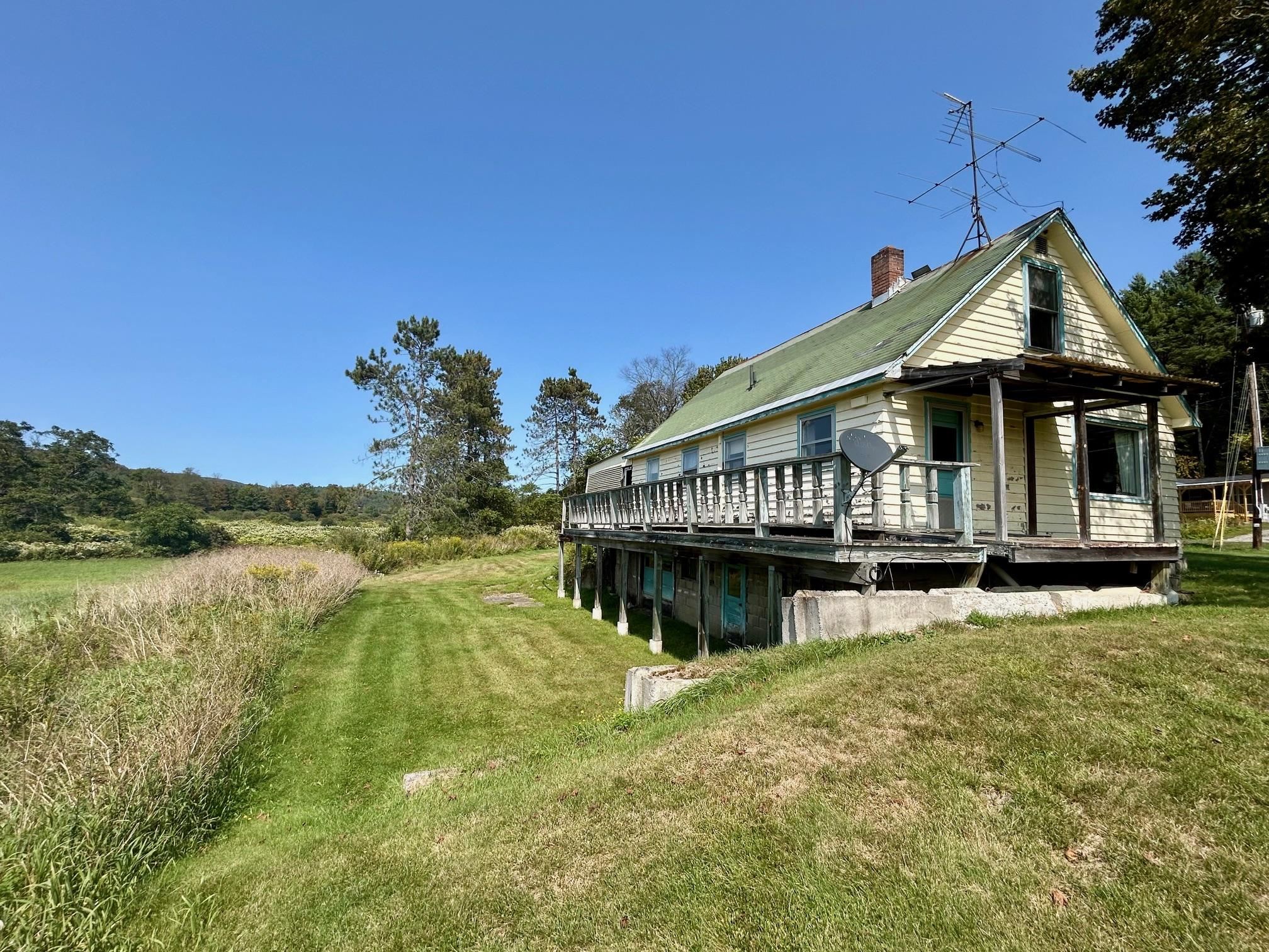 2077 Highway 12 Randolph, VT 05060 - Photo 4 of 32