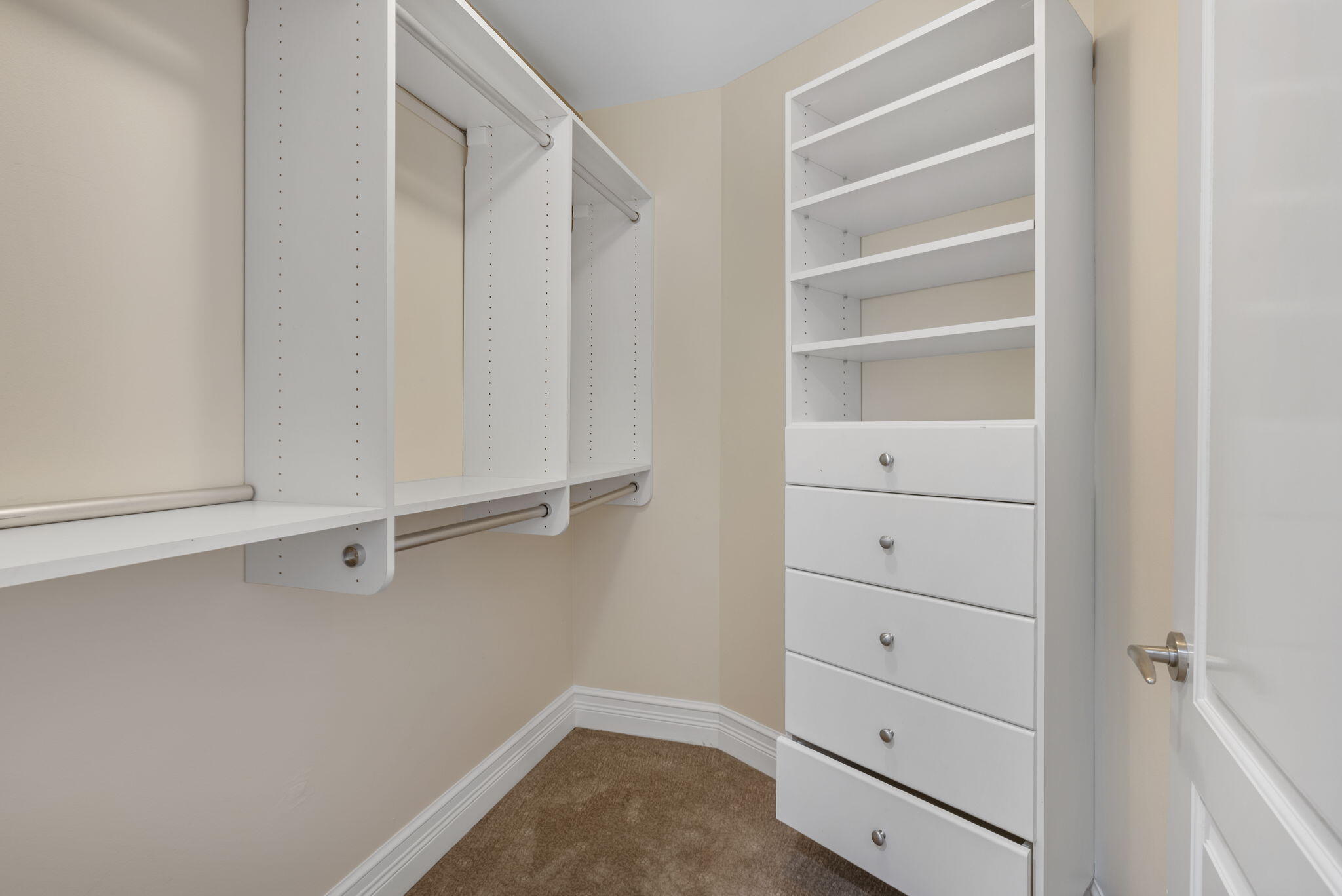 201 South Narcissus Avenue, Unit 605 West Palm Beach, FL 33401 - Photo 28 of 39 34-web-or-mls-DSC02647