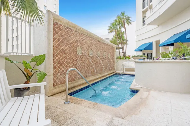 $2,897,000 | 201 South Narcissus Avenue, Unit 605, West Palm Beach, FL 33401
