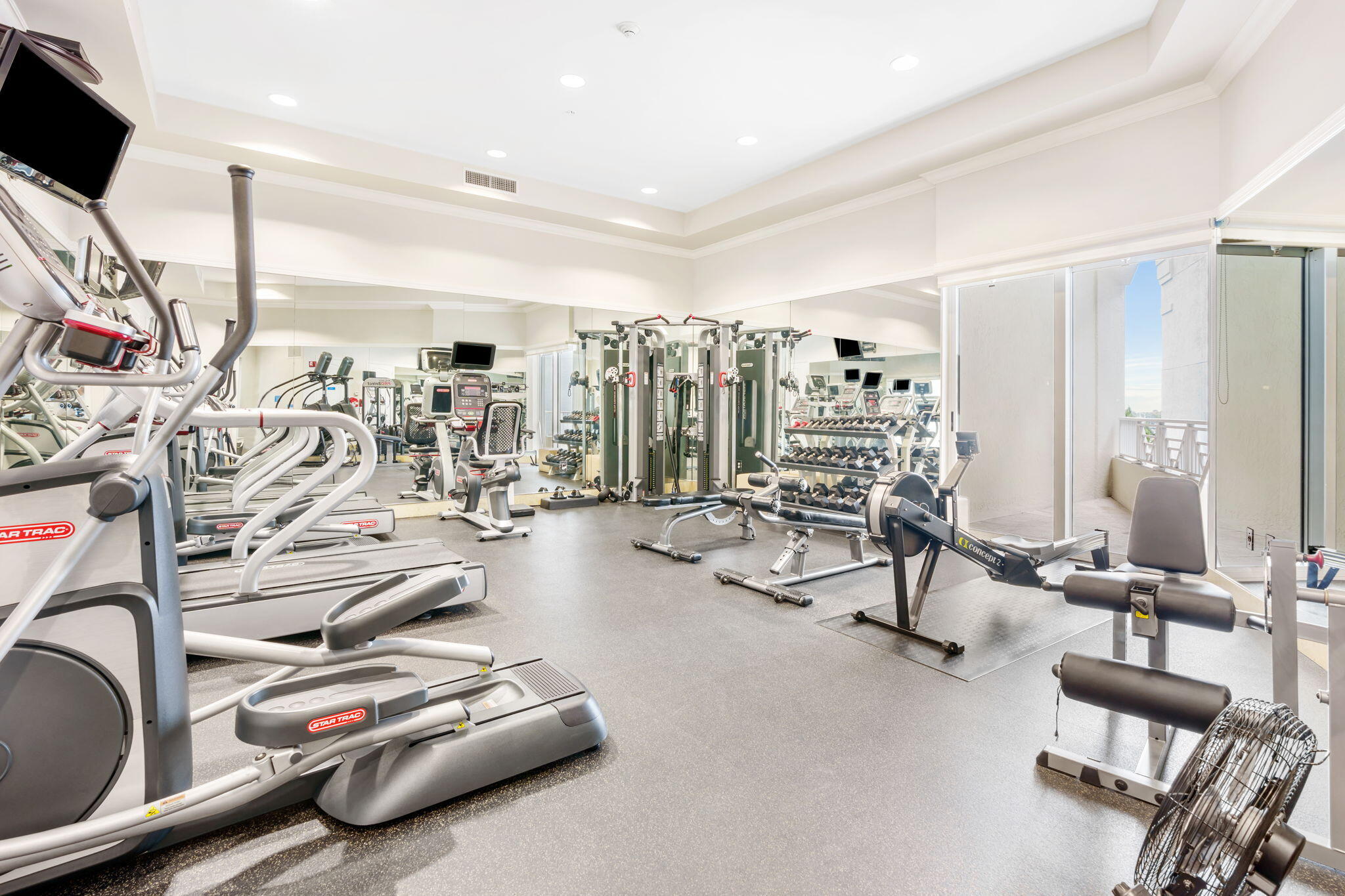 201 South Narcissus Avenue, Unit 605 West Palm Beach, FL 33401 - Photo 31 of 39 48-web-or-mls-DSC00756