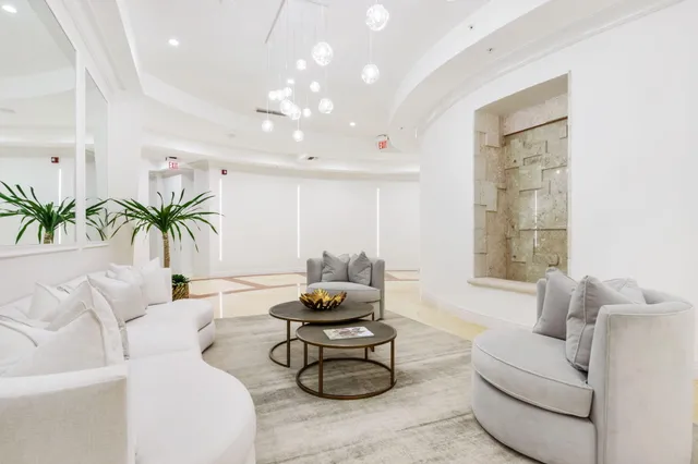 $2,897,000 | 201 South Narcissus Avenue, Unit 605, West Palm Beach, FL 33401