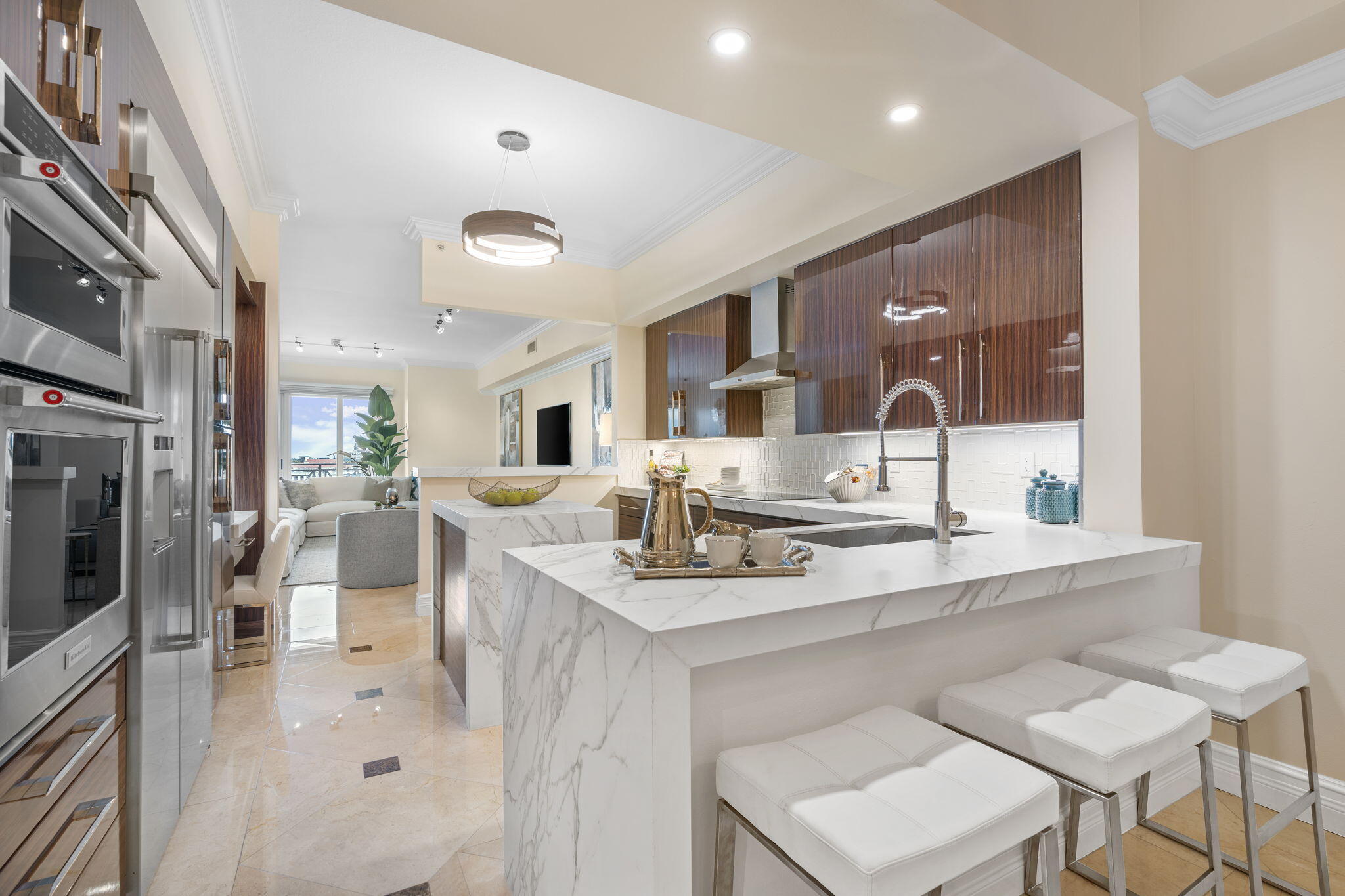 201 South Narcissus Avenue, Unit 605 West Palm Beach, FL 33401 - Photo 10 of 39 29-web-or-mls-DSC02683