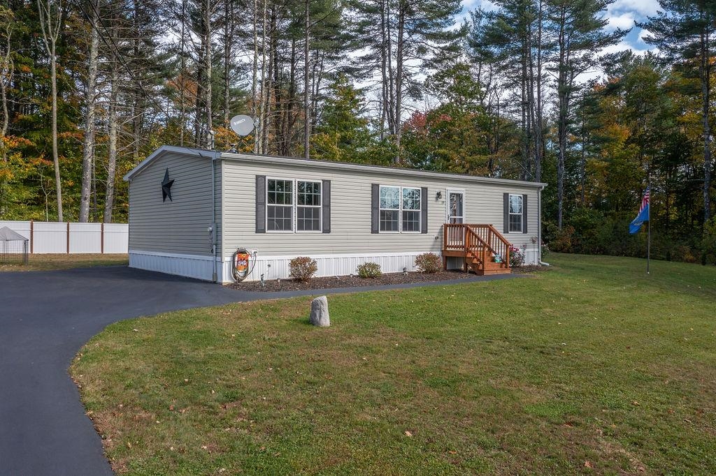 19 Stephens Drive Rochester, NH 03867 - Photo 1 of 18