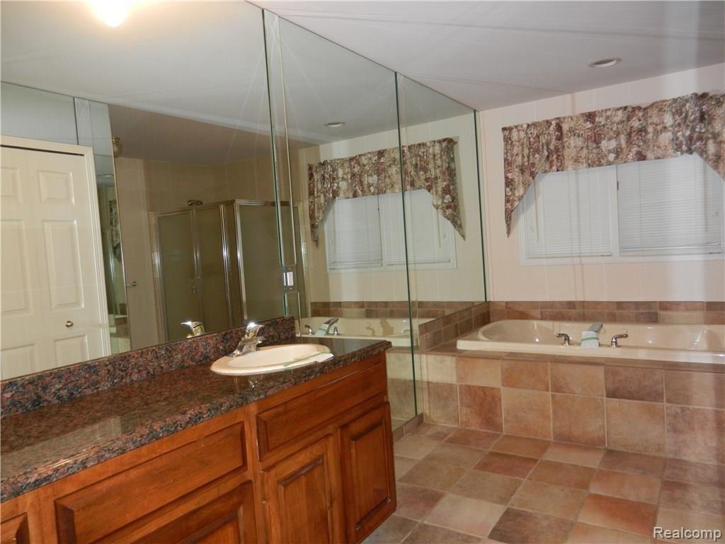 3706 Heron Ridge Drive Rochester Hills, MI 48309 - Photo 32 of 45
