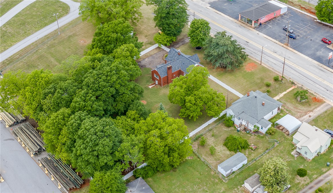 709 West Main Street Pickens, SC 29671 - Photo 42 of 45