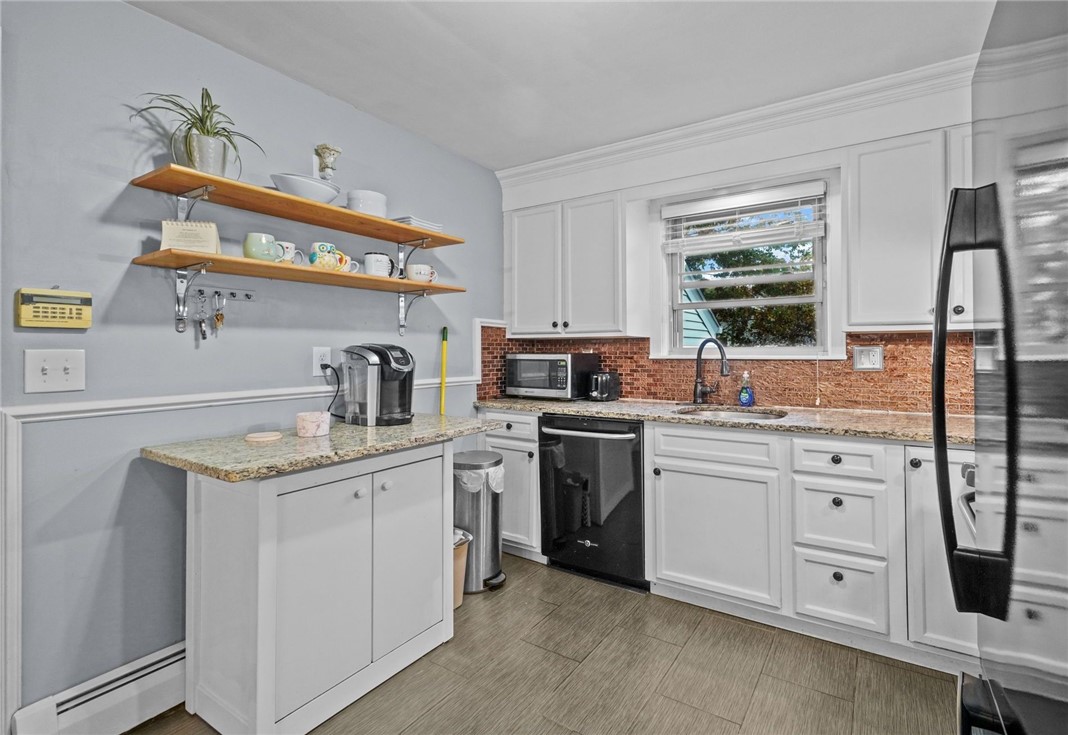 82 Rome Avenue Providence, RI 02908 - Photo 20 of 34 Gallery Image 20