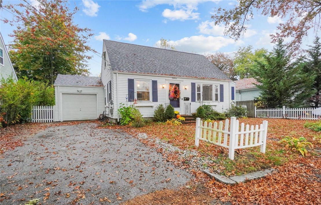 82 Rome Avenue Providence, RI 02908 - Photo 2 of 34 Gallery Image 2