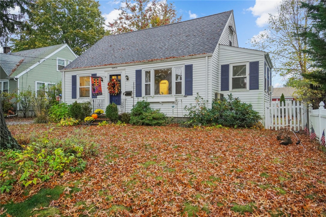 82 Rome Avenue Providence, RI 02908 - Photo 3 of 34 Gallery Image 3