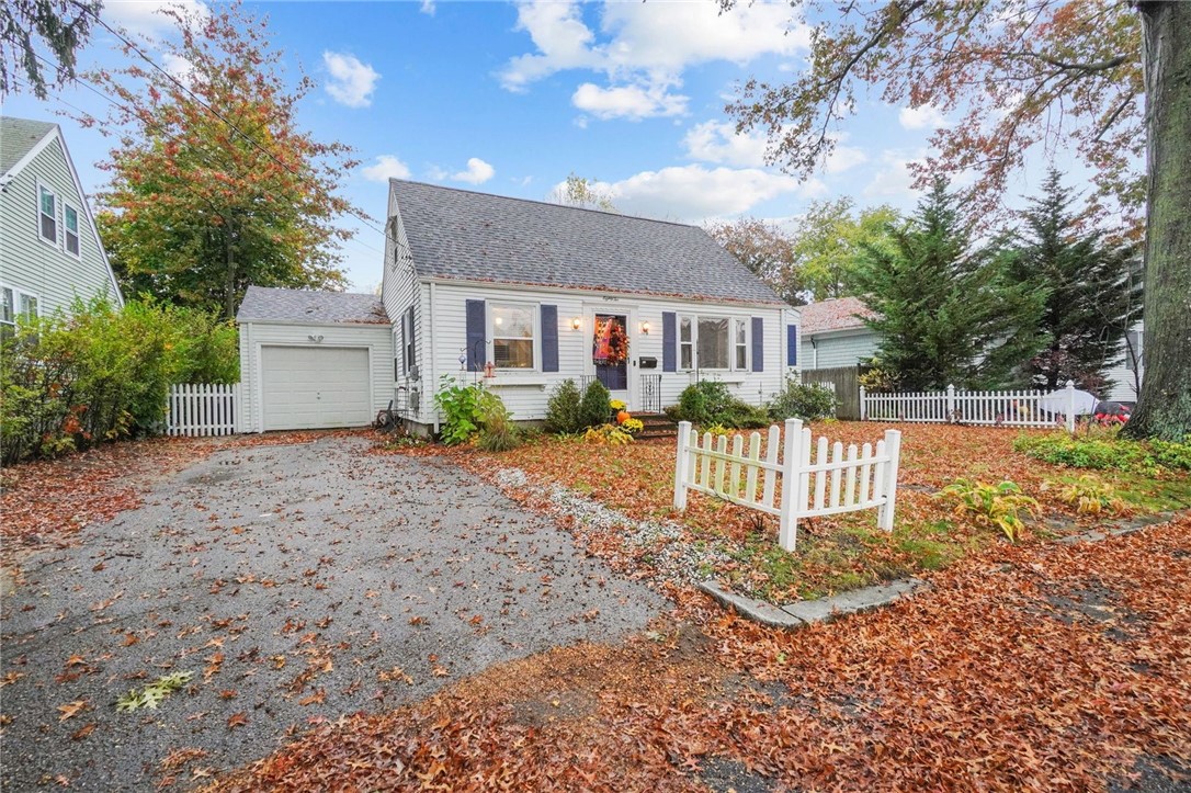 82 Rome Avenue Providence, RI 02908 - Photo 6 of 34 Gallery Image 6