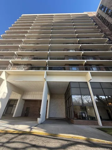 a view of entryway and hall