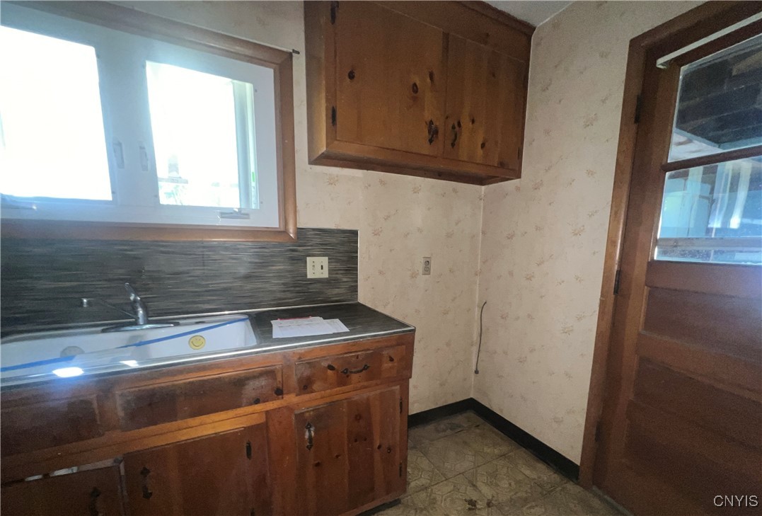 210 Ruth Street Minoa, NY 13116 - Photo 11 of 31