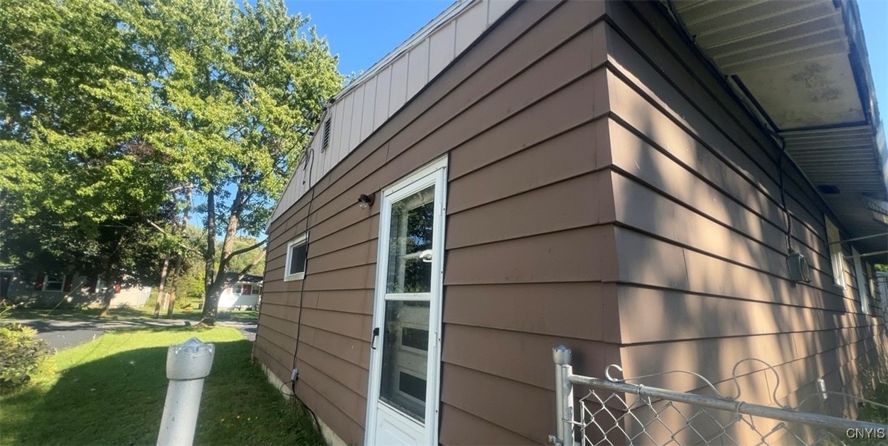 210 Ruth Street Minoa, NY 13116 - Photo 26 of 31