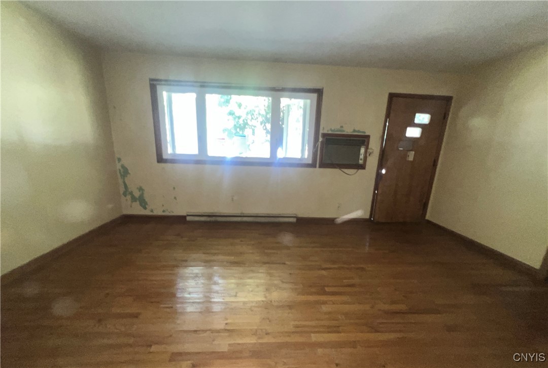 210 Ruth Street Minoa, NY 13116 - Photo 3 of 31