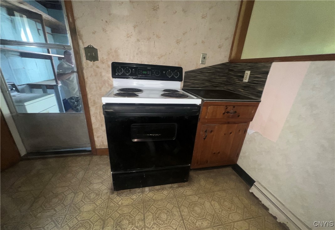 210 Ruth Street Minoa, NY 13116 - Photo 9 of 31