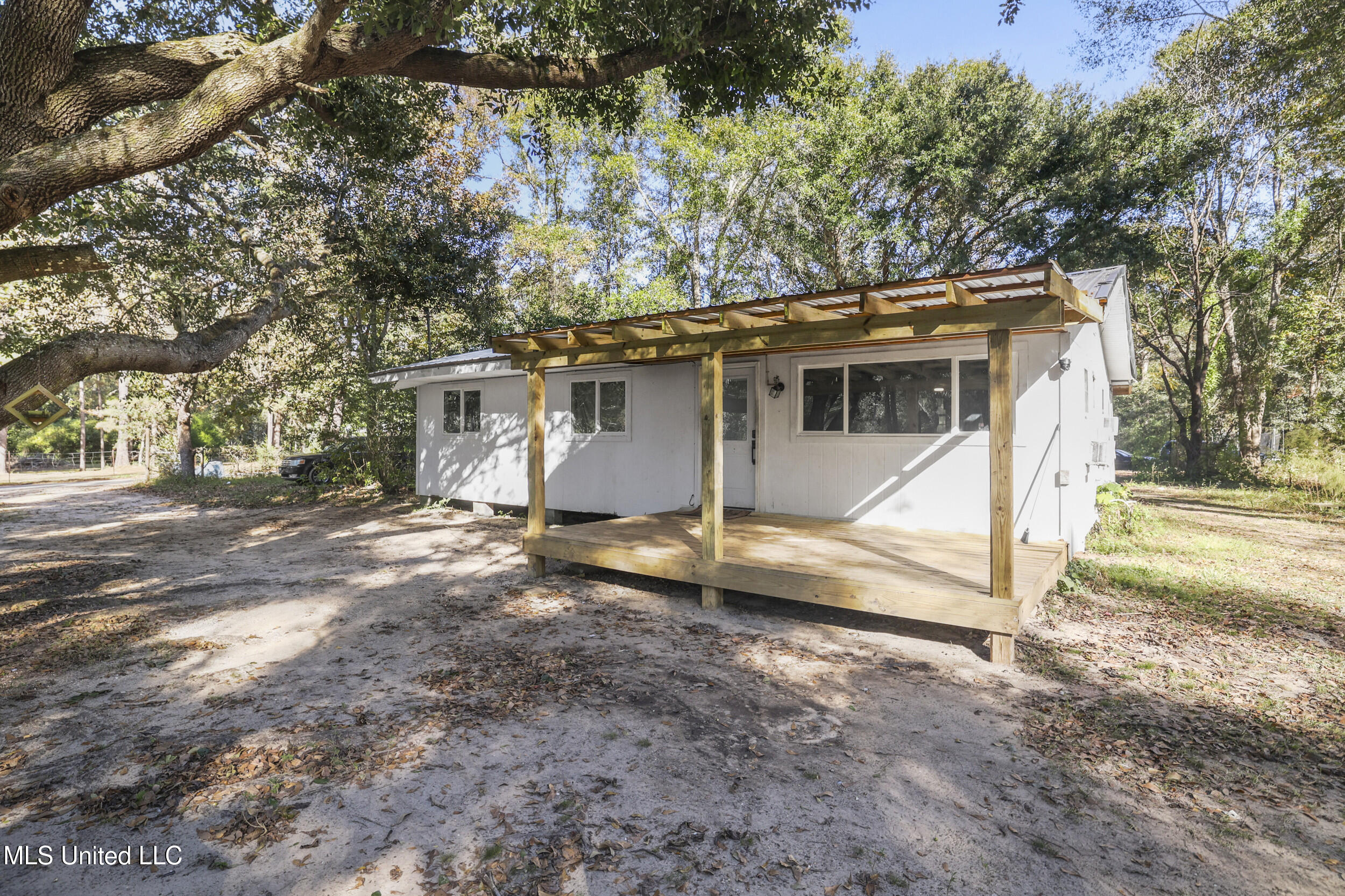 2200 Inabinett Road Vancleave, MS 39565 - Photo 2 of 27 r6_1017_print