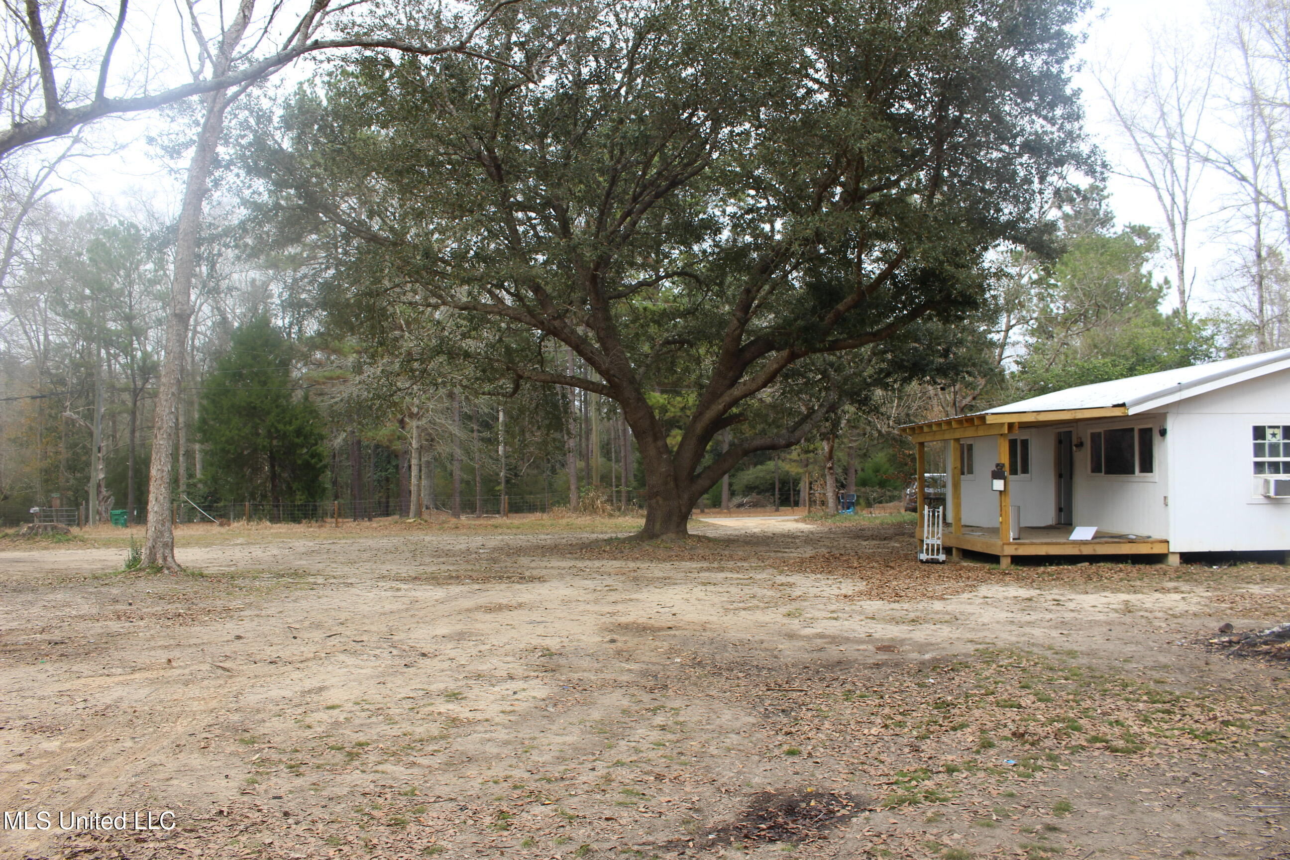 2200 Inabinett Road Vancleave, MS 39565 - Photo 5 of 26 IMG_8308